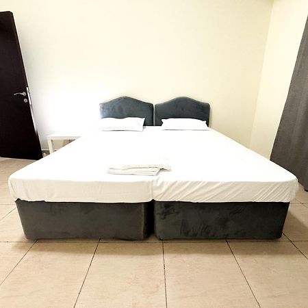 Nahda Star Residence - Home Stay ドバイ エクステリア 写真